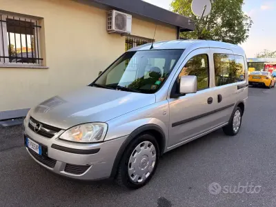 Occasion Opel Combo 75 PK (55 kW) 2011 Grijs MPV