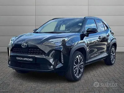 Usata Toyota Yaris Cross Lounge 116 CV (85 kW) 2022 Nero SUV