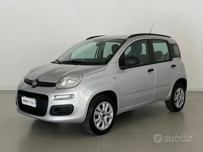 Usata Fiat Panda Easy 84 CV (61 kW) 2012 Grigio Utilitaria