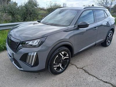 Usata Peugeot 2008 2023 Grigio SUV