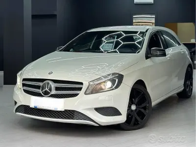 Usata Mercedes A180 109 CV (80 kW) 2013 Bianco Utilitaria