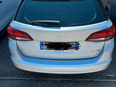 Usata Opel Astra 105 CV (77 kW) 2018 Bluazzurro Station wagon