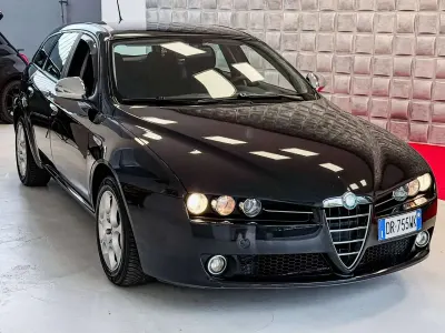 Usata Alfa Romeo 159 Distinctive 150 CV (110 kW) 2008 Nero Station wagon