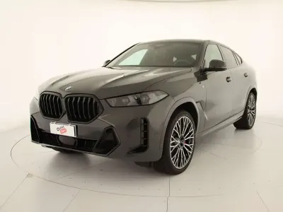 Usata BMW X6 M Sport 340 CV (250 kW) 2024 Nero metallizzato SUV