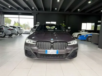 Usata BMW 520 M Sport 190 CV (139 kW) 2022 Grigio Berlina