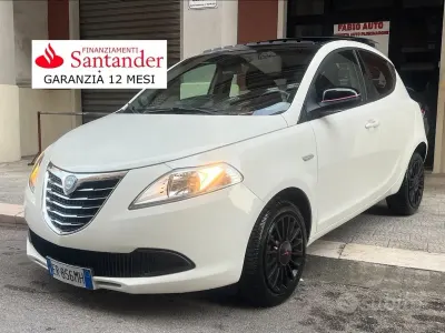 Usata Lancia Ypsilon 95 CV (69 kW) 2013 Bianco Utilitaria
