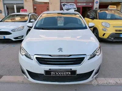 Usata Peugeot 308 Allure 115 CV (84 kW) 2014 Bianco Berlina