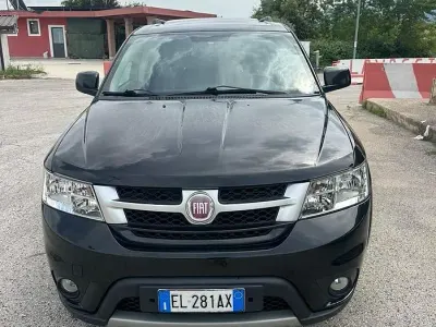 Usado Fiat Freemont 170 HP (125 kW) 2012 Preto SUV