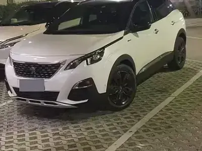 Usata Peugeot 3008 GT-line 120 CV (88 kW) 2017 SUV
