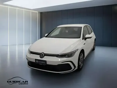 Usata VW Golf VIII R-line 131 CV (96 kW) 2022 Bianco Berlina