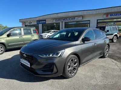 Usata Ford Focus ST-Line 125 CV (91 kW) 2023 Grigio Berlina