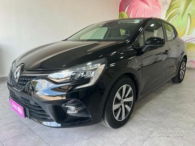 Usata Renault Clio V Equilibre 101 CV (74 kW) 2023 Nero Berlina