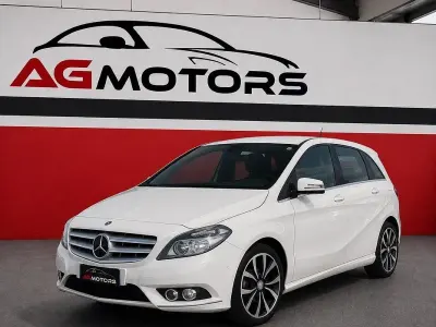 Käytetty Mercedes B180 Premium 109 HP (80 kW) 2013 Valkoinen Tila-auto