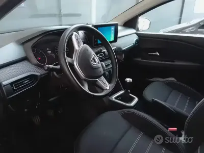 Usata Dacia Jogger 110 CV (80 kW) 2022 Monovolume