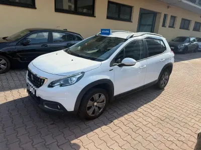 Usata Peugeot 2008 S 110 CV (80 kW) 2019 Bianco SUV