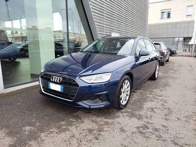 Usata Audi A4 163 CV (119 kW) 2022 Blu Station wagon