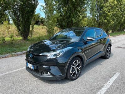 usata Toyota C-HR - 2019