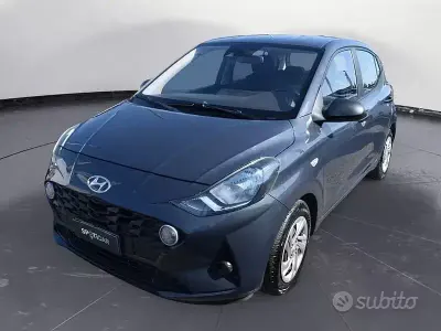 Usata Hyundai i10 Advanced 67 CV (49 kW) 2022 Grigio Utilitaria