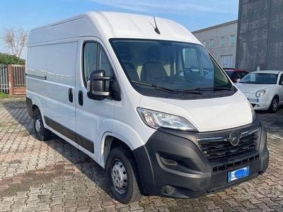 Usata Opel Movano S 140 CV (102 kW) 2022 Bianco pastello Furgone