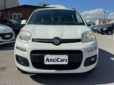 Usata Fiat Panda Lounge 69 CV (50 kW) 2013 Bianco Utilitaria