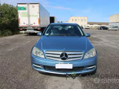 Begagnad Mercedes C200 Avantgarde 136 HK (100 kW) 2010 Sedan