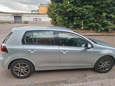 Usata VW Golf VI 102 CV (75 kW) 2009 Grigio Utilitaria