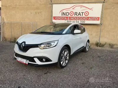 Usata Renault Scénic Business 120 CV (88 kW) 2020 Bianco Monovolume