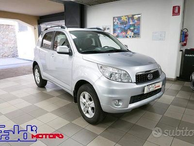 Usata Daihatsu Terios HIRO 105 CV (77 kW) 2009 Grigio SUV