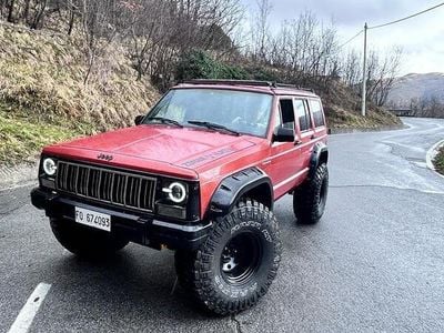 Usata Jeep Cherokee 80 CV (58 kW) 1987 Rosso SUV
