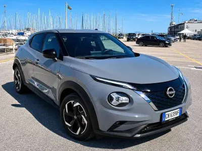 Usata Nissan Juke N-Connecta 143 CV (105 kW) 2023 Grigio SUV