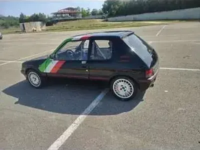 Usata Peugeot 205 GTi 128 CV (94 kW) 1988 Berlina