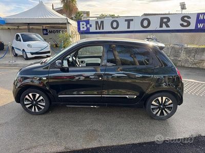 Usata Renault Twingo Vibes 60 kW (82 CV) 2021 Nero Utilitaria