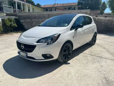 Usata Opel Corsa Edition 90 CV (66 kW) 2019 Bianco Utilitaria