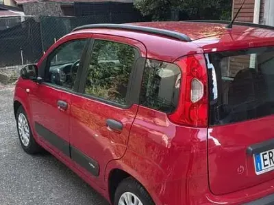 Usata Fiat Panda Easy 69 CV (50 kW) 2013 Rosso Utilitaria