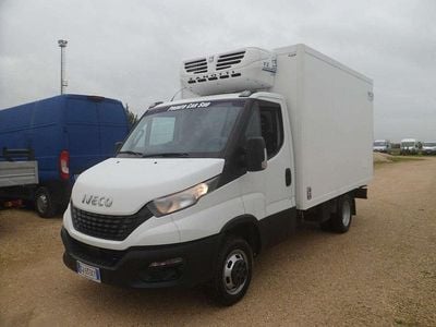 Usata Iveco Daily 140 CV (102 kW) 2021 Bianco Furgone
