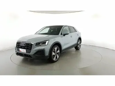 Usata Audi Q2 Admired 150 CV (110 kW) 2021 Grigio freccia perlato SUV