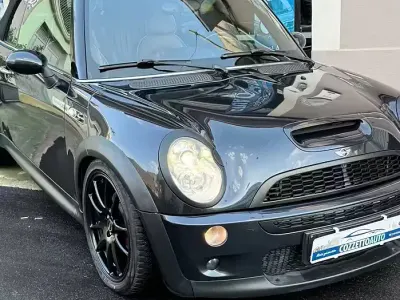 Usata Mini Cooper S 170 CV (125 kW) 2007 Nero Utilitaria