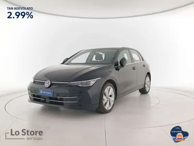 Usata VW Golf VIII Style 150 CV (110 kW) 2025 Grenadill black metallizzato Berlina