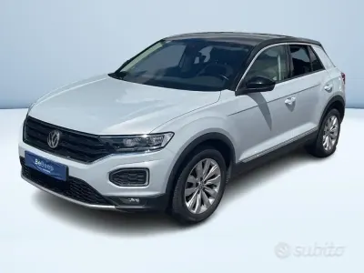 Usata VW T-Roc Advance 116 CV (85 kW) 2019 Bianco pastello SUV