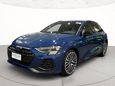 Usata Audi S3 Sport 333 CV (244 kW) 2024 Blu ascari metallizzato Berlina