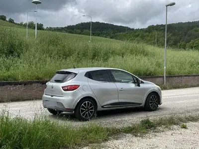Usata Renault Clio 90 CV (66 kW) 2014 Grigio Utilitaria