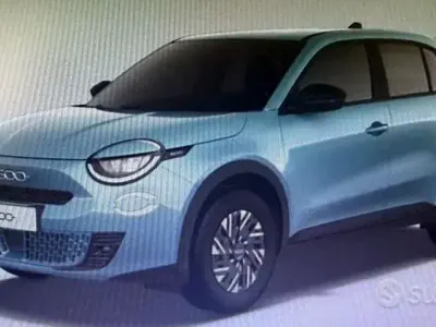 Nouvelle Fiat 600 Pop 110 ch (80 kW) 2026 Bleue SUV