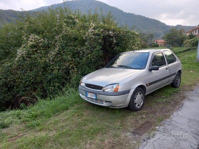 usata Ford Fiesta 4ª serie - 2001 SOLO 90.000 KM