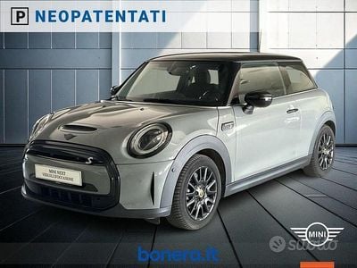 Usata Mini Cooper SE Classic 135 kW (184 CV) 2022 Grigio Utilitaria