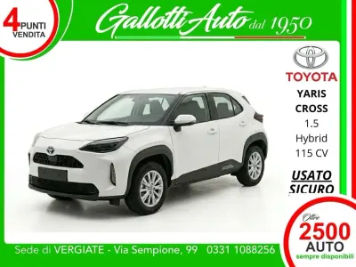 Begagnad Toyota Yaris Hybrid Active 92 HK (67 kW) 2025 Vit