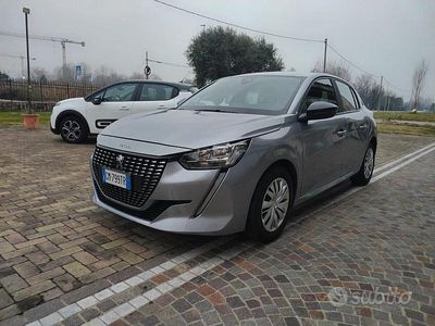 Grigio Usata 2023 Peugeot 208 Active Utilitaria | 13.100 € (Buon prezzo)