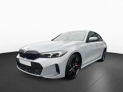 Usata BMW 330 M Sport 286 CV (210 kW) 2025 Brooklyn gray Berlina