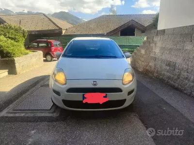 Brugt Fiat Punto 65 HK (47 kW) 2012 Hvid Hatchback