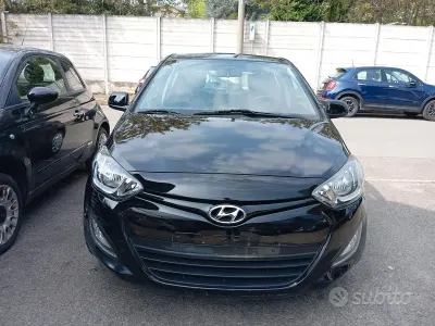 Occasion Hyundai i20 Edition 85 ch (62 kW) 2013 Noir Citadine