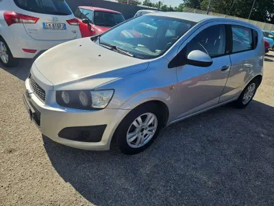 Usata Chevrolet Aveo LTZ 86 CV (63 kW) 2012 Argento Berlina
